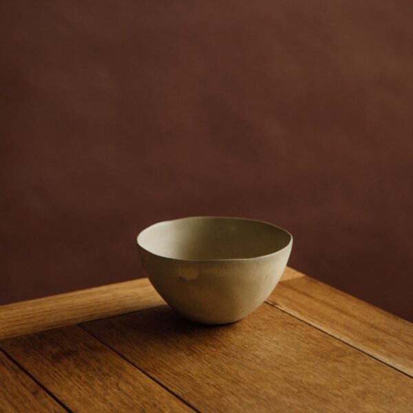 Yukina Omori Non-rim bowl (Light Beige / Dark Beige) - Image 3