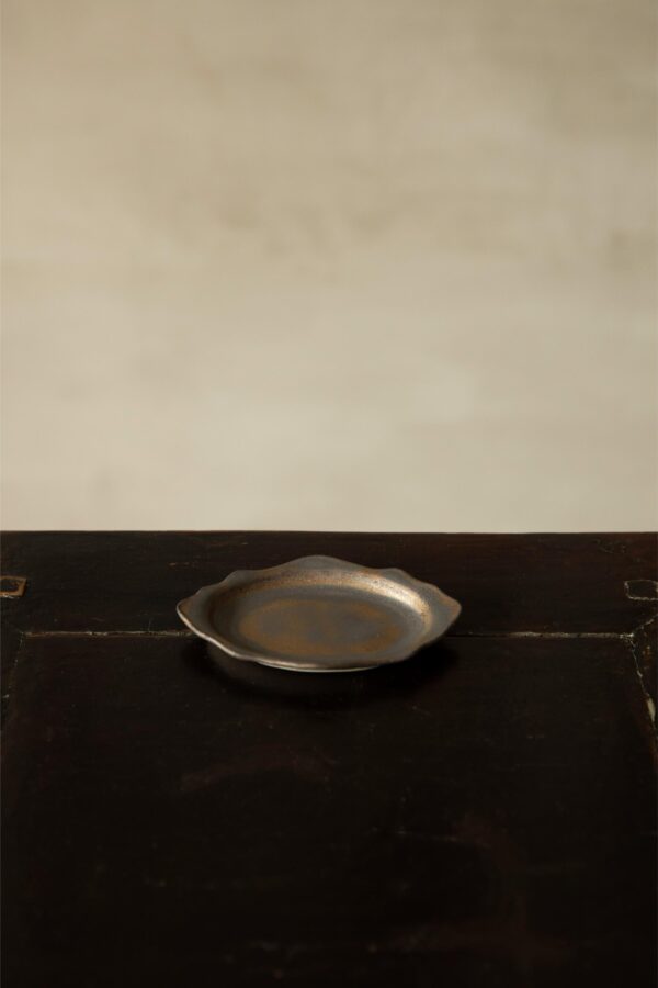 Cocoro Small Rim plate / Cutlery rest (Bronze)