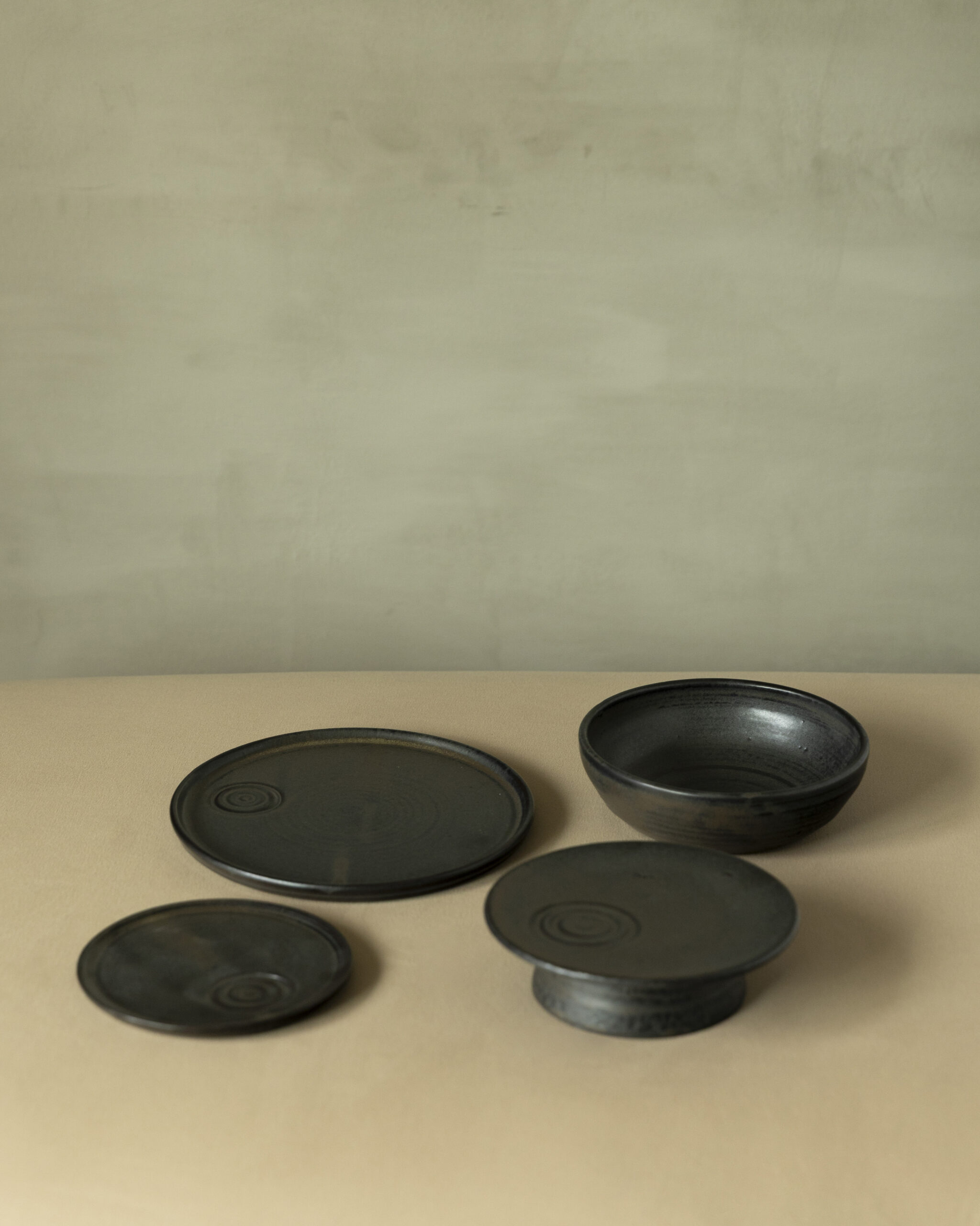 Ripples Large Plate (Toffee / Lake Green / Black) - Image 14