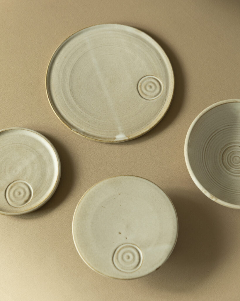 Ripples plates in toffee from above, showing the ripple detail